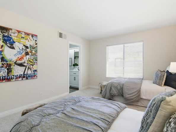 983 La Mesa Terrace C, Sunnyvale CA 94086