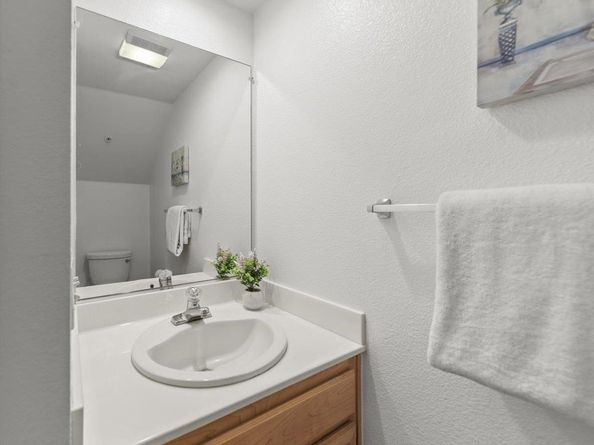 1083 Esparanza Way, San Jose CA 95138