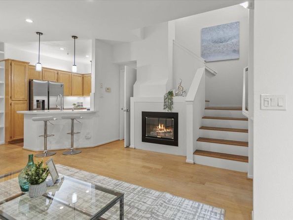 1083 Esparanza Way, San Jose CA 95138