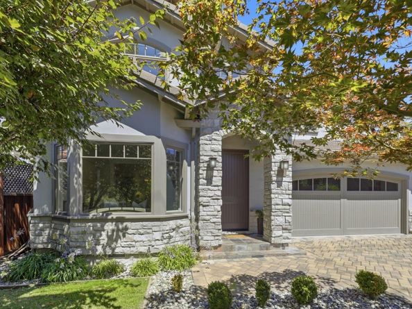 2025 Santa Cruz Avenue, Menlo Park CA 94025