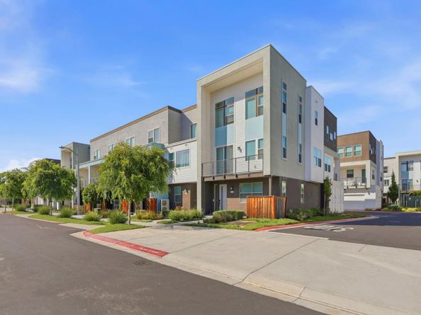 5752 Vibrant Loop, San Jose CA 95119