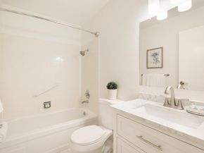 1070 Mercedes Avenue 12, Los Altos CA 94022