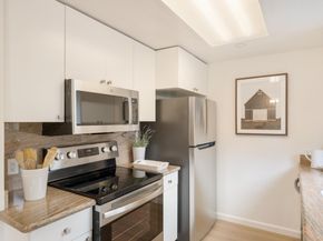 1070 Mercedes Avenue 12, Los Altos CA 94022
