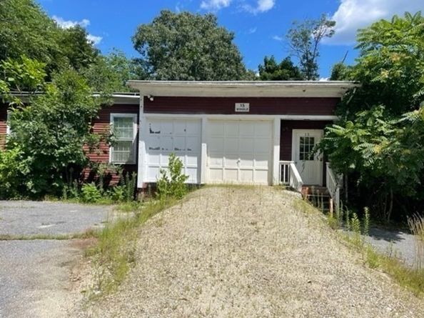 15 Windle Ave, Grafton MA 01536