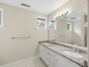5 Powers Rd, Andover MA 01810