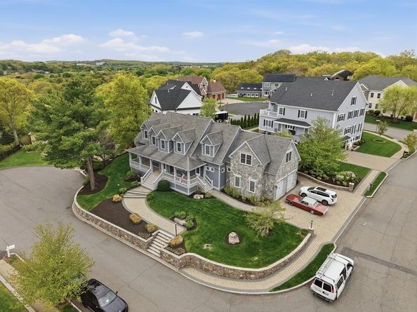 1 Twin Springs Drive, Saugus MA 01906