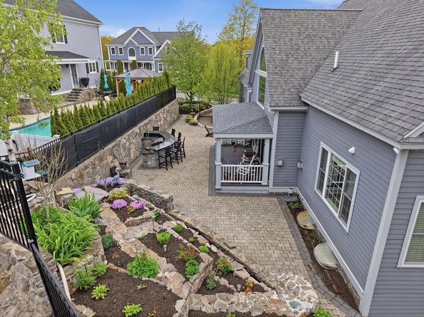 1 Twin Springs Drive, Saugus MA 01906