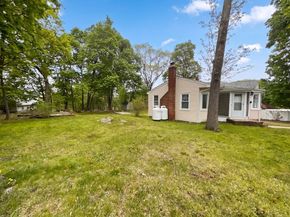 146 Hayward St, Braintree MA 02184
