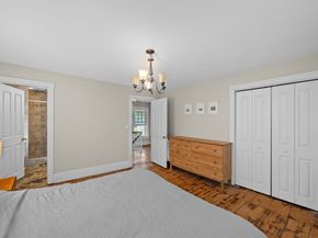 10 Maple, Sturbridge MA 01566