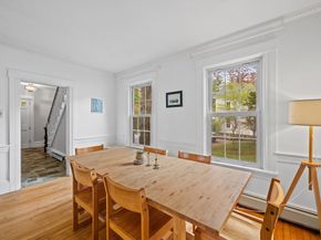 10 Maple, Sturbridge MA 01566