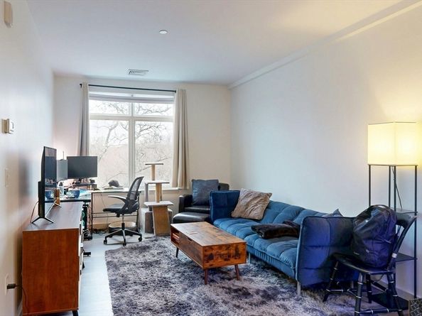 180 Telford St 321, Boston MA 02135