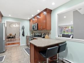 11 Royal Lake Dr 6, Braintree MA 02184