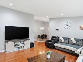11 Royal Lake Dr 6, Braintree MA 02184