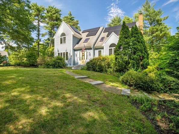 20 Ortolani Cir, Kingston MA 02364