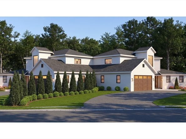 2 Overlook Dr B, Bedford MA 01730