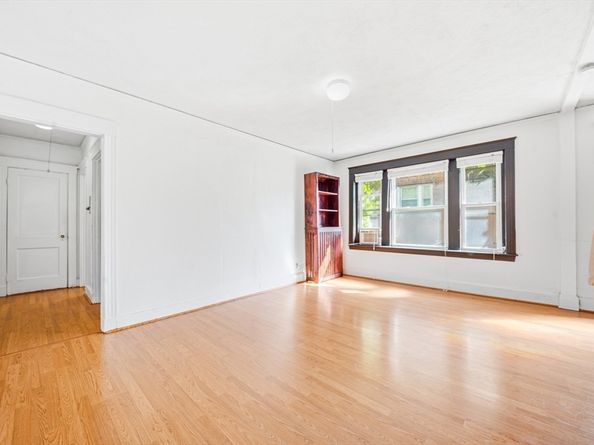 1607 Commonwealth Ave 04, Boston MA 02135