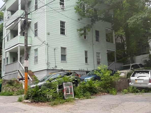 21-23 Omena Pl, Fitchburg MA 01420