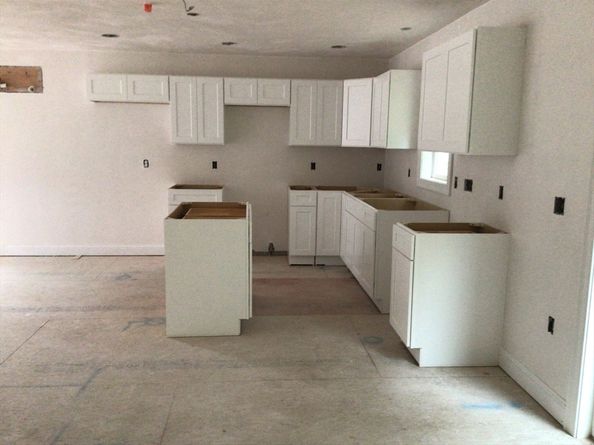 299 Quincy St, Building 3 1, Holbrook MA 02343