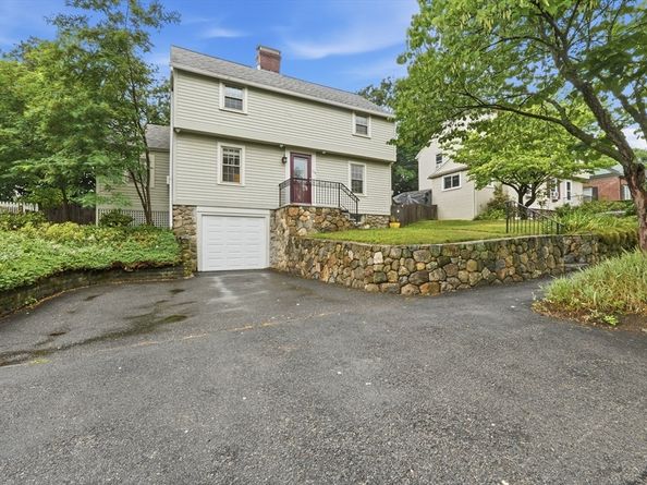 154 Barnard Rd, Worcester MA 01605