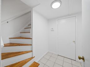 18 Travis Dr, Newton MA 02467