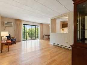 235 Winthrop St. 4405, Medford MA 02155