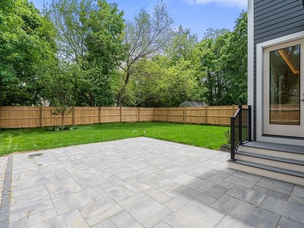 30 Keefe Ave 30, Newton MA 02464