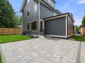 30 Keefe Ave 30, Newton MA 02464