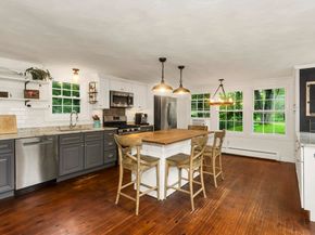 20 Worcester St, Grafton MA 01519