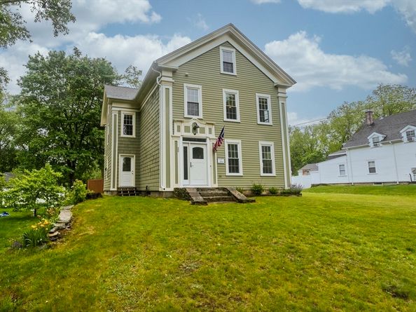 20 Worcester St, Grafton MA 01519
