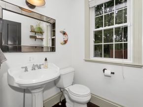 20 Worcester St, Grafton MA 01519