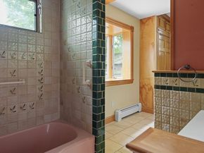 20 Riverview Ave, Waltham MA 02453