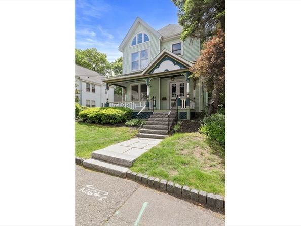 20 Riverview Ave, Waltham MA 02453