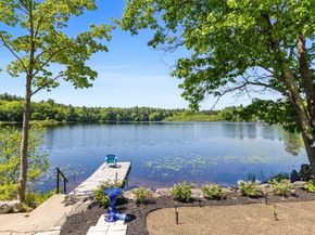 35 Keyes Rd, Westford MA 01886