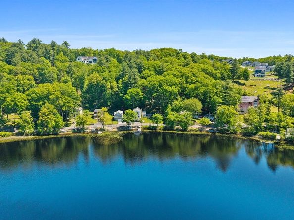 35 Keyes Rd, Westford MA 01886