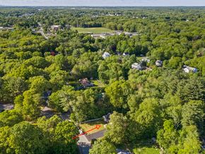 113 Colonel Hunt Dr, Abington MA 02351