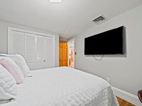 113 Colonel Hunt Dr, Abington MA 02351