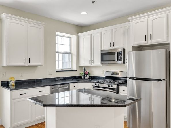 381 W Broadway 4, Boston MA 02127