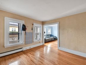 542 North St, Fitchburg MA 01420