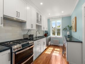15 Monmouth Court 5, Brookline MA 02446