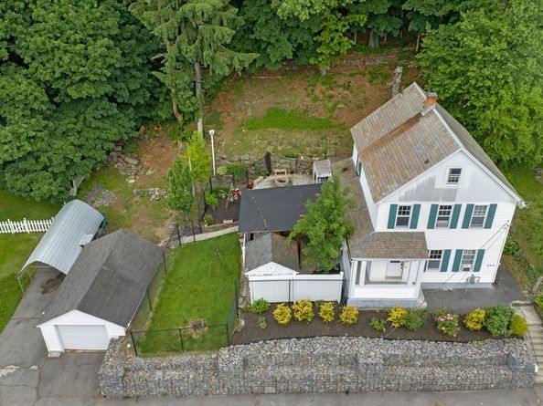 214 Canton St, Fitchburg MA 01420