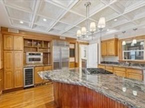 24 Brouilette St 24, Chelmsford MA 01863
