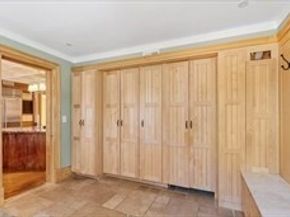 24 Brouilette St 24, Chelmsford MA 01863
