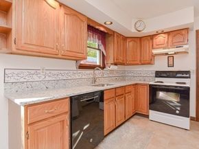 100 Saint Nicholas Ave, Worcester MA 01606