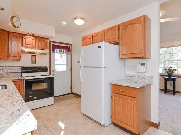 100 Saint Nicholas Ave, Worcester MA 01606