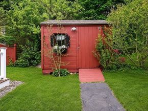 100 Saint Nicholas Ave, Worcester MA 01606