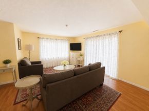 91 Rosewood Dr 91, Stoughton MA 02072