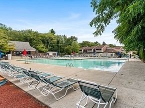 91 Rosewood Dr 91, Stoughton MA 02072