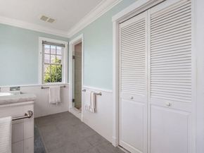 27 Dorchester St, Quincy MA 02171