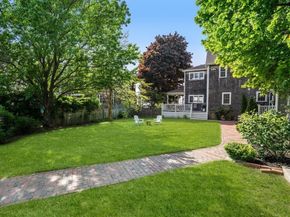 27 Dorchester St, Quincy MA 02171