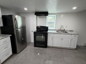 65 Tiffany Dr, Randolph MA 02368